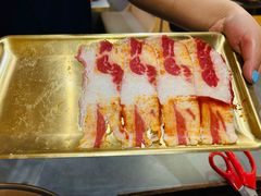 -围炉肉舍•炭烤活鳗•丹东海鲜烤肉(步行街店)