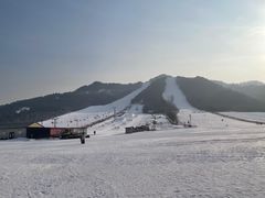 -辽阳弓长岭温泉滑雪场