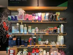 零售区-星巴克(浦东机场T2到达店)