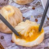 必吃榜，也是上海唯1一家米其林必吃榜蟹粉小笼