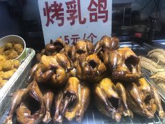 -吴山路夜市