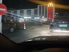 -麦当劳(北京昌金路得来速餐厅店)