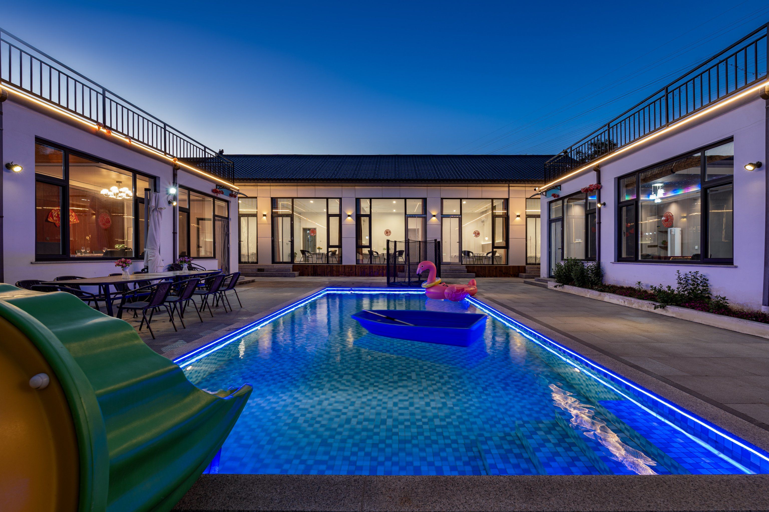 😯北京延庆超美泳池民宿🎉