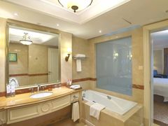 -青岛海泉湾皇冠假日度假酒店