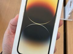 -Apple零售店(华贸购物中心店)