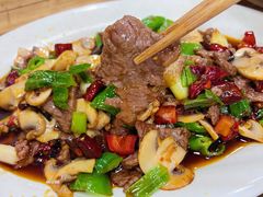 蘑菇炒牛肉片-九九牛肉馆(南山路店)
