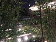 -穹六人间 people 6(岳阳路店)