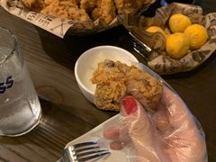 -BHC炸鸡(明洞总店)