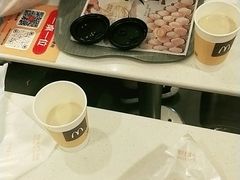 -麦当劳(汉口火车站候车室店)