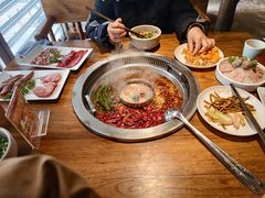 鸳鸯锅-城墙拐拐火锅(三峡广场黑金冠店)