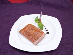 碳烤松板肉-秦皇岛秦皇国际大酒店