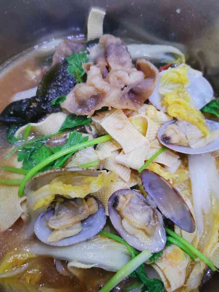 台湾花甲王(洲石路店)-"味道说实在,还行,也不是特别好.就在公交.