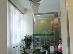 -华齿口腔·矫正种植中心(松江环城路店)
