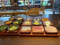 -银米·云南传统过桥米线(双廊黑金冠店)