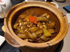 咸鱼鸡粒茄子煲-尚一汤·粤菜海鲜(环球港店)