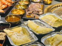 -铭牛烧肉·和牛海鲜自助(高新月牙湖店)