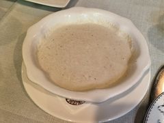 奶油蘑菇汤-老井俄式餐厅