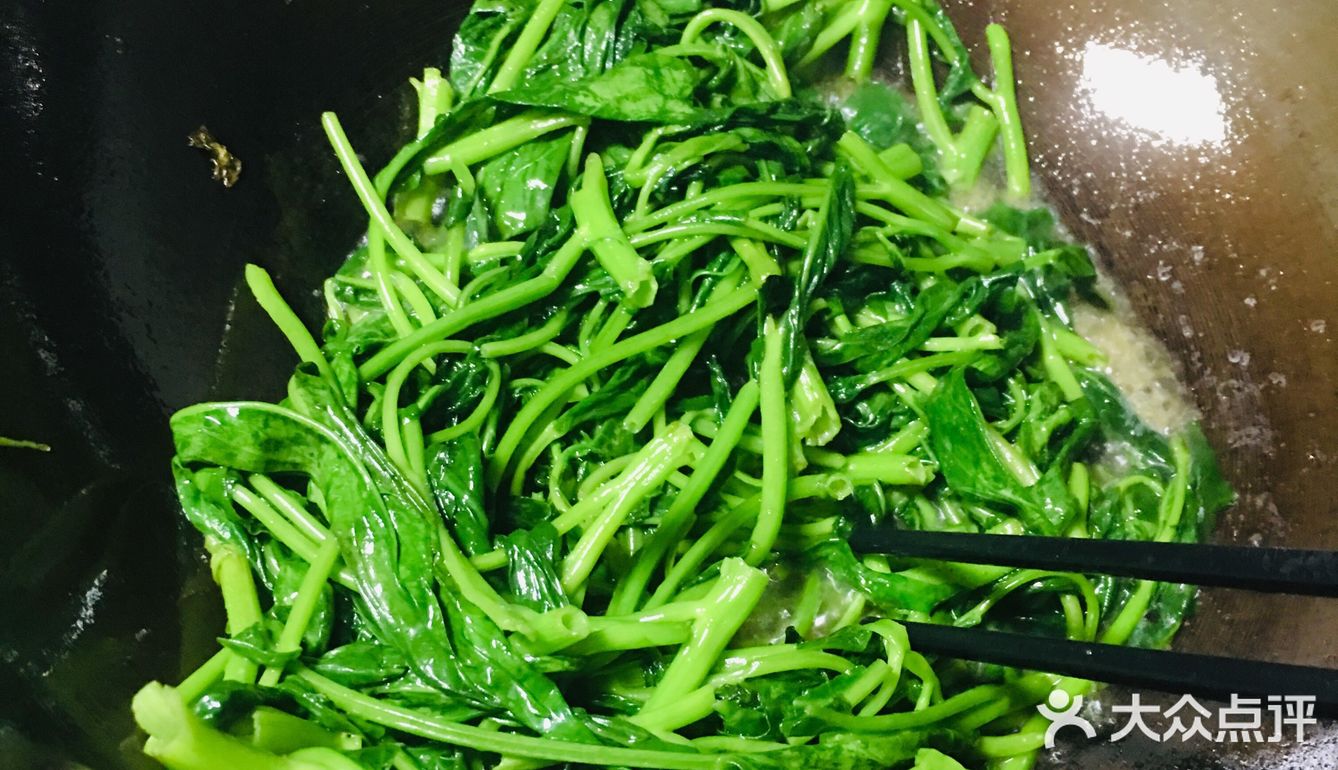 家庭菜之蒜泥空心菜，一道时令菜