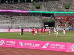 -深圳市宝安体育中心体育场