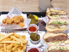 -The Habit Burger Grill 哈比特汉堡(爱琴海店)