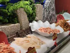 -四囍码头海鲜烧烤自助火锅(外滩南京东路悦荟广场店)
