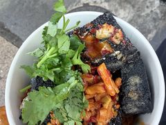 -黑色经典臭豆腐·湖南特产(步行街店)