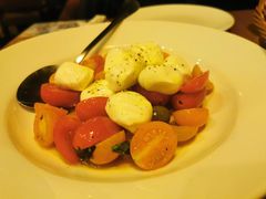 番茄水牛奶醋色拉-La Tavernetta(Bar à Vin)(乌鲁木齐路店)