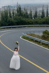 点击看大图 -挪娅婚纱摄影皇家会所