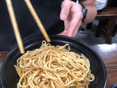 -赵宝美煎包店