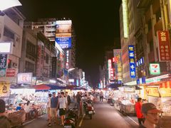 -六合夜市