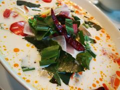 -Chom Cafe and Restaurant