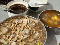 -正宗杨记普洱酸醋米线(总店)