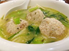 溱湖蟹黄蟹狮子头-溱湖八鲜菜馆