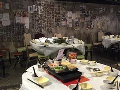 大堂-鲜入围煮花胶鸡海鲜火锅