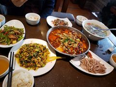 -杨肥肠火锅大排档(火车站花园店)
