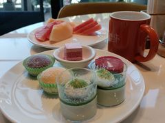 -广州花都融创文旅城希尔顿惠庭酒店