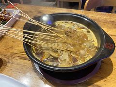 红锅-袁记串串香(梁家巷店)