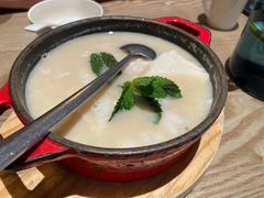 酸汤鱼-小大董·烤鸭(凤凰汇店)