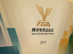 -梅龙镇广场