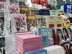 -Love Star追星馆(上海大悦城店)