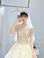 点击看大图 -GRACE KELLY婚纱与礼服(北京店)
