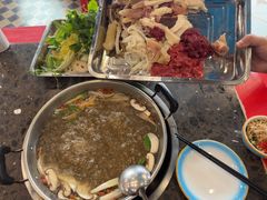 -金鼎雪山牦牛杂火锅(理县总店)