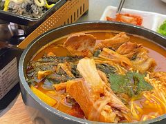 -豚妈妈汤饭·部队锅(南京东路店)