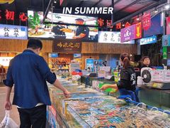 -三亚火车头万人海鲜广场