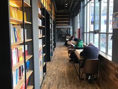 -新华书店(解放中路店)