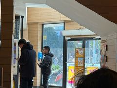 -麦当劳(乳山路店)