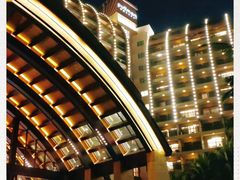 -三亚湾海居铂尔曼度假酒店