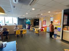 大堂-麦当劳(贵和购物中心B1店)