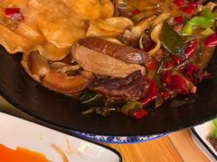 -百味地锅鸡(铜山路店)