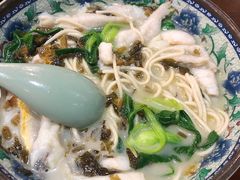 -明呈黄鱼面馆(斜土路店)